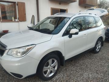 Subaru Forester Boxer Diesel Bianco perla
