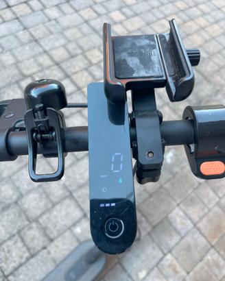 Monopattino elettronico Xiaomi Essential