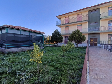 Appartamento con ampio giardino