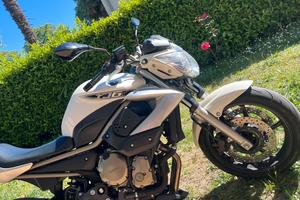Xj6 naked