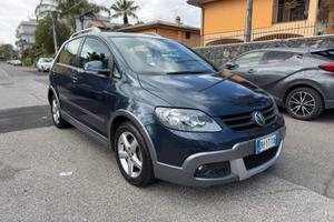 Volkswagen golf cross plus