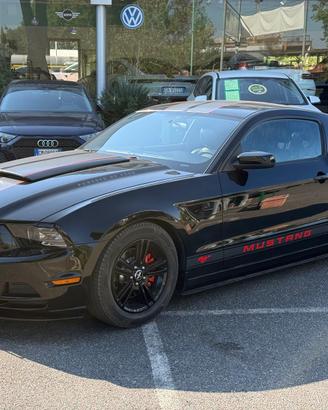 Ford Mustang 3.7