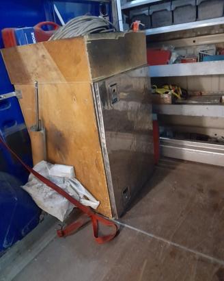 Scaffalatura per furgone