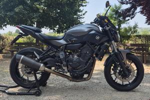 YAMAHA MT-07