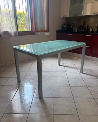set tavolo in vetro +4 sedie