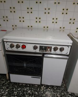 Cucina a gas vintage anni 60 indesit