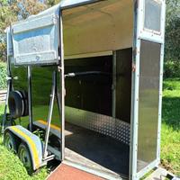 trailer trasporto cavalli