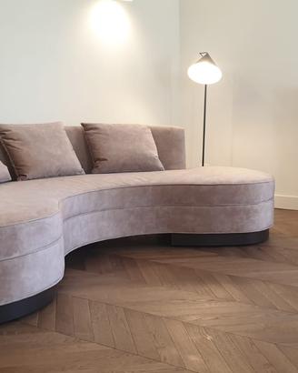 Divano artigianale stile Vladimir Kagan – modello