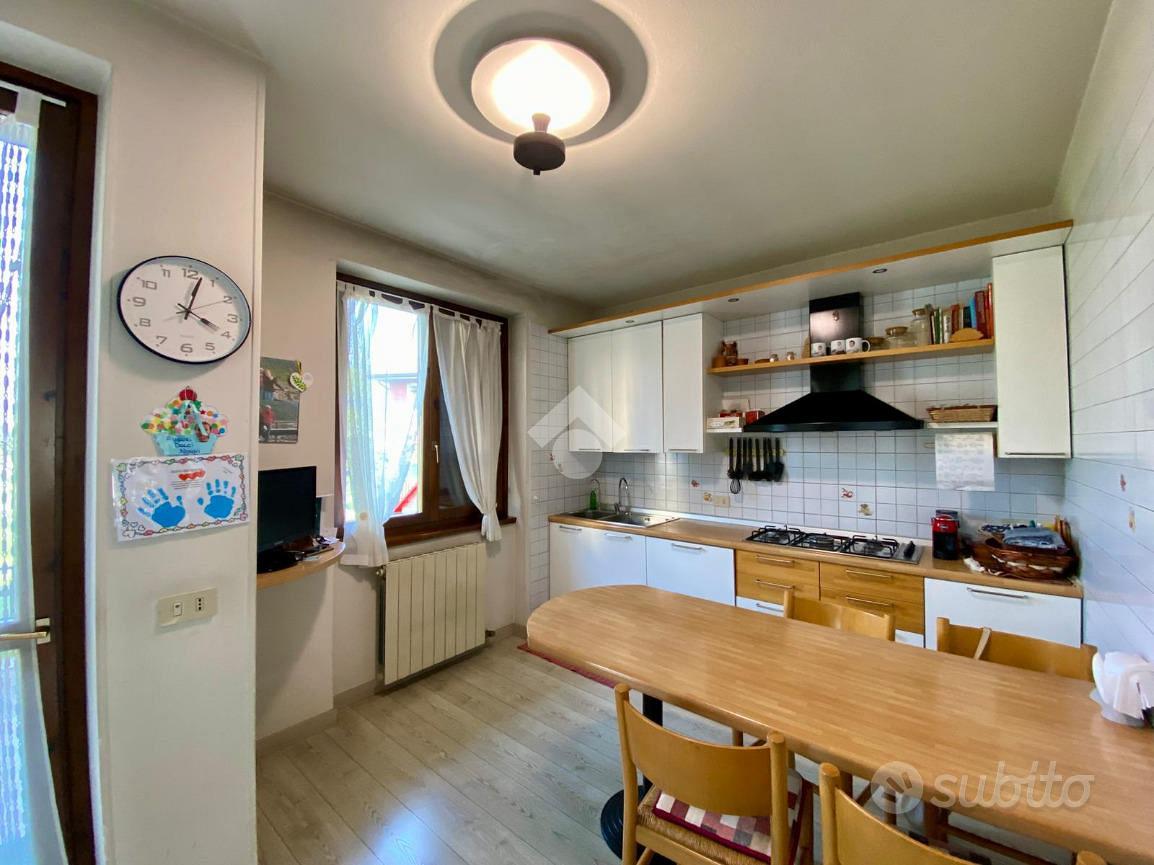 House in Costa Volpino, Piano - Altro