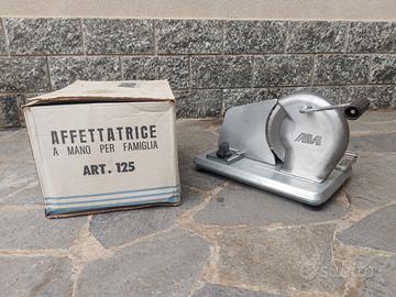 Affettatrice manuale vintage originale