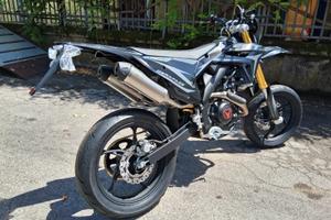 VENT DERAPAGE BLACK EDITION 125**MOT. MINARELLI