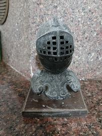 posacenere o calamaio a forma di testa in armataur