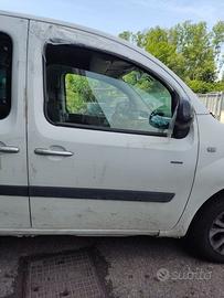 Porta anteriore dx nuda RENAULT KANGOO del 2017