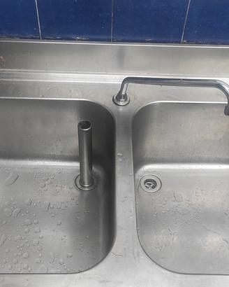 doppio lavabo in acciaio 