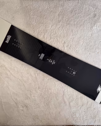 F2 Ride 163 snowboard tavola