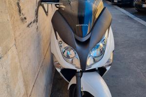 Honda Silver Wing 400