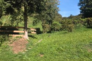 Rustico angolare con giardino