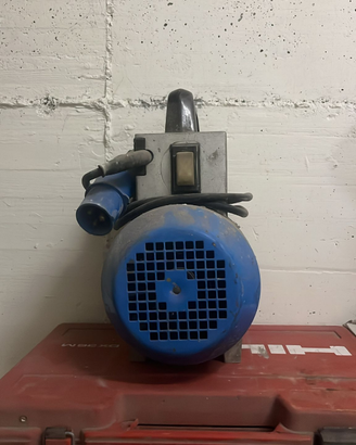 Vibratore cemento