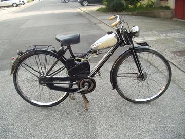 ciclomotore Bianchi con  rullo storico