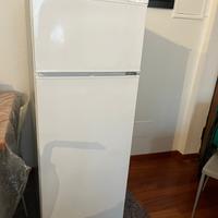 Frigorifero SMEG da incasso nuovo
