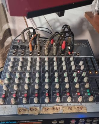 TASCAM M-08 MIXER ANALOGICO