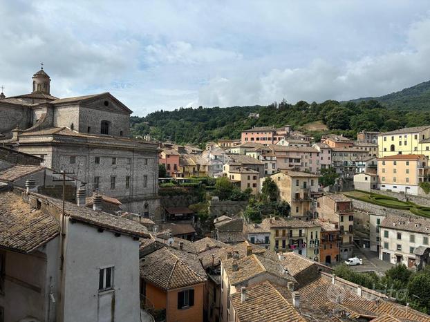 3 LOCALI A SORIANO NEL CIMINO