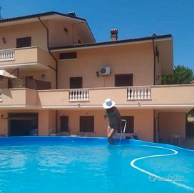 LAST MINUTE in VILLA con PISCINA da 8 al 16 AGOSTO
