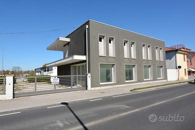 Locale commerciale a San Giorgio di Nogaro