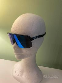 occhiali Oakley sutro lite 