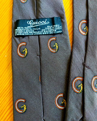 Cravatta seta Gucci made in Italy vintage
