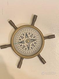 Antica Bussola in ottone