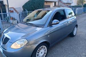 Lancia Y 1400 Benzina Oro 2010 77 Cv Neopatentati