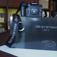 Olympus Micro 4/3 OM-1