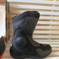 abbigliamento per moto