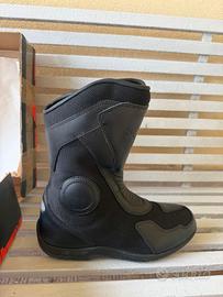 abbigliamento per moto