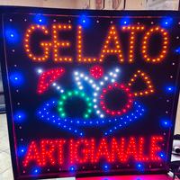 Insegna luminosa a LED