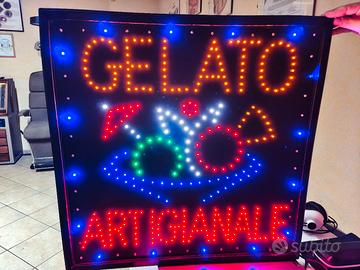 Insegna luminosa a LED