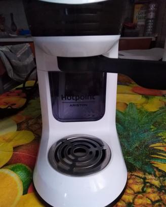 Macchinetta caffe' , coltelli