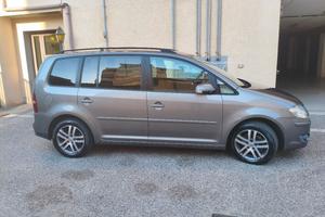  VW touran 1.9 TDI 105 CV dsg  km 179mil