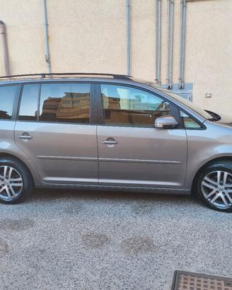  VW touran 1.9 TDI 105 CV dsg  km 179mil