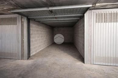 BOX A PUEGNAGO SUL GARDA