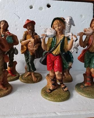 Pastori presepe 40 euro al pezzo 