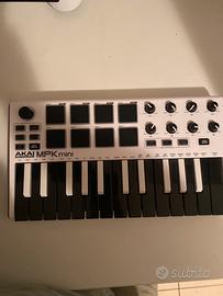 AKAI MPK MINI mk2 (PREZZO TRATTABILE)