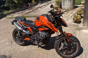 Ktm duke 790 105cv