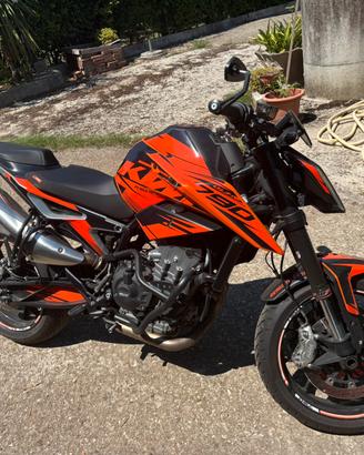 Ktm duke 790 105cv