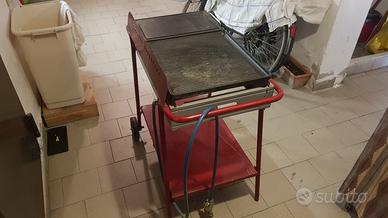  griglia con piastra a gas