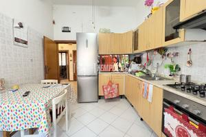 Bolognina via Lombardi Ri.16:Quadrilocale con giar