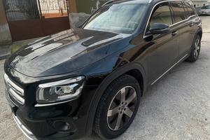 MERCEDES GLB 200d 2021
