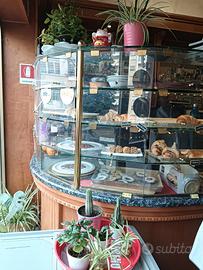 arredamento e attrezzatura bar