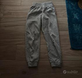 pantaloni tuta